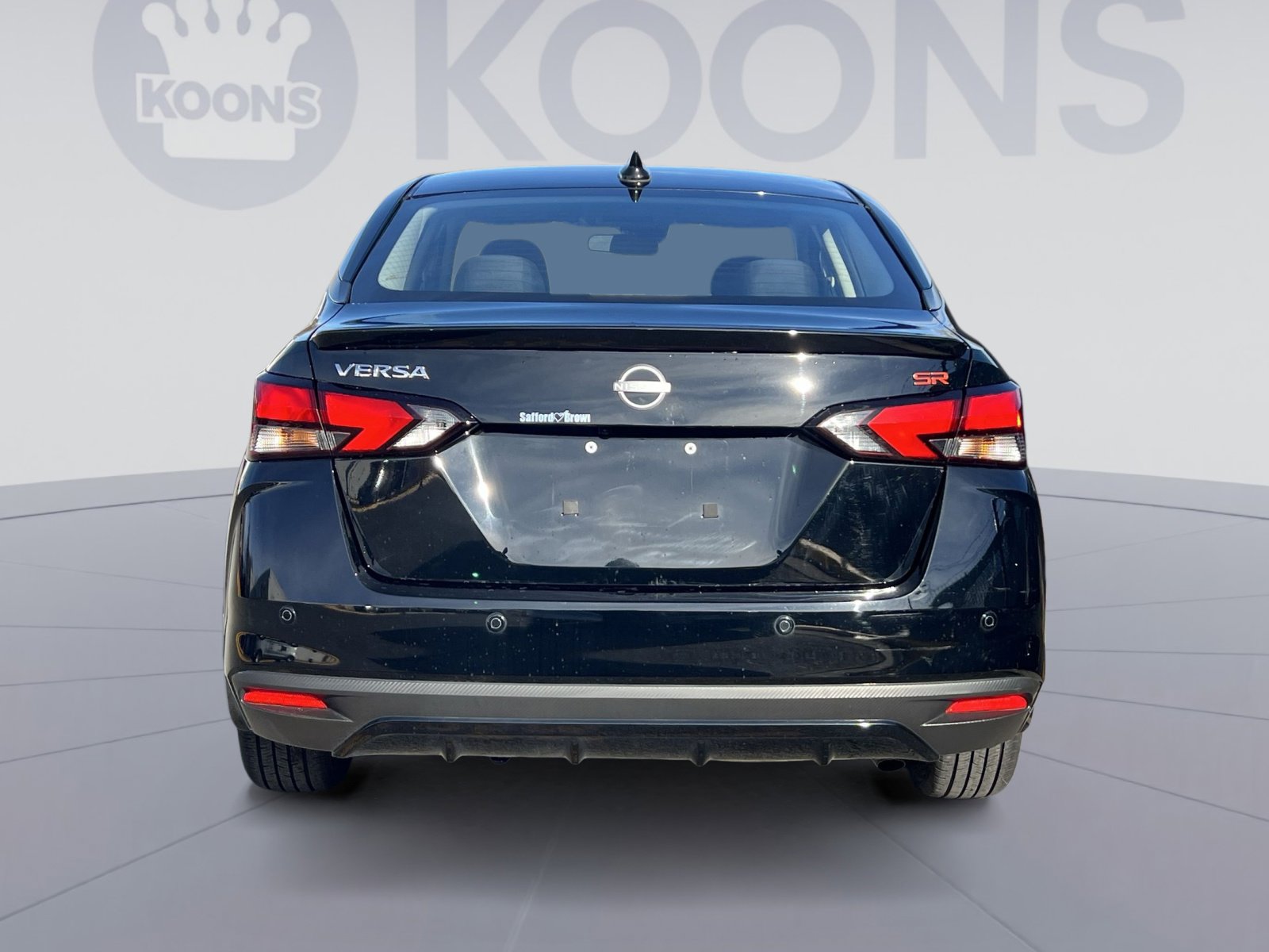 Used 2024 Nissan Versa SR w/ Trunk Package image 5