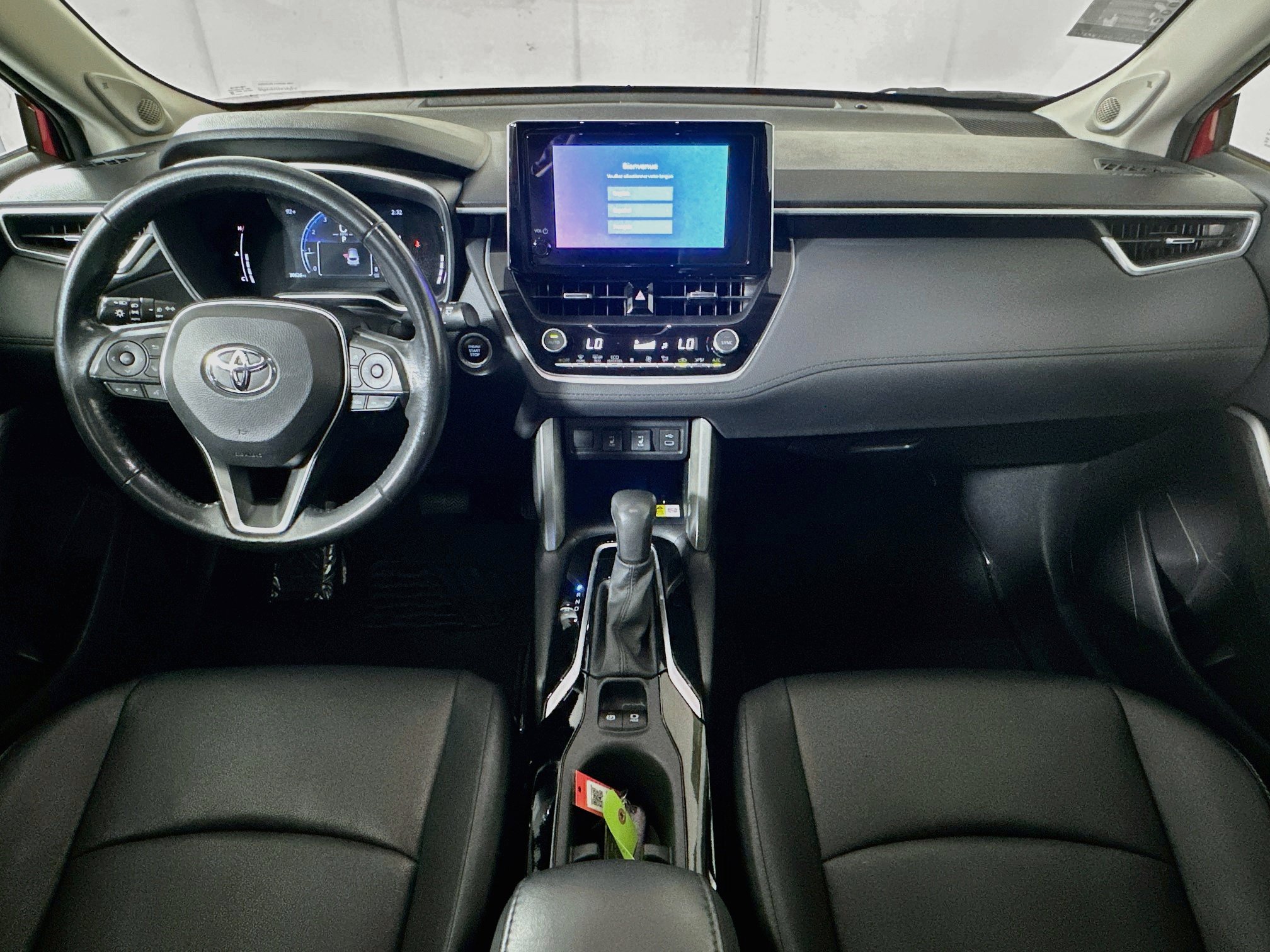 Certified 2023 Toyota Corolla Cross XLE w/ Convenience Package FWD image 27