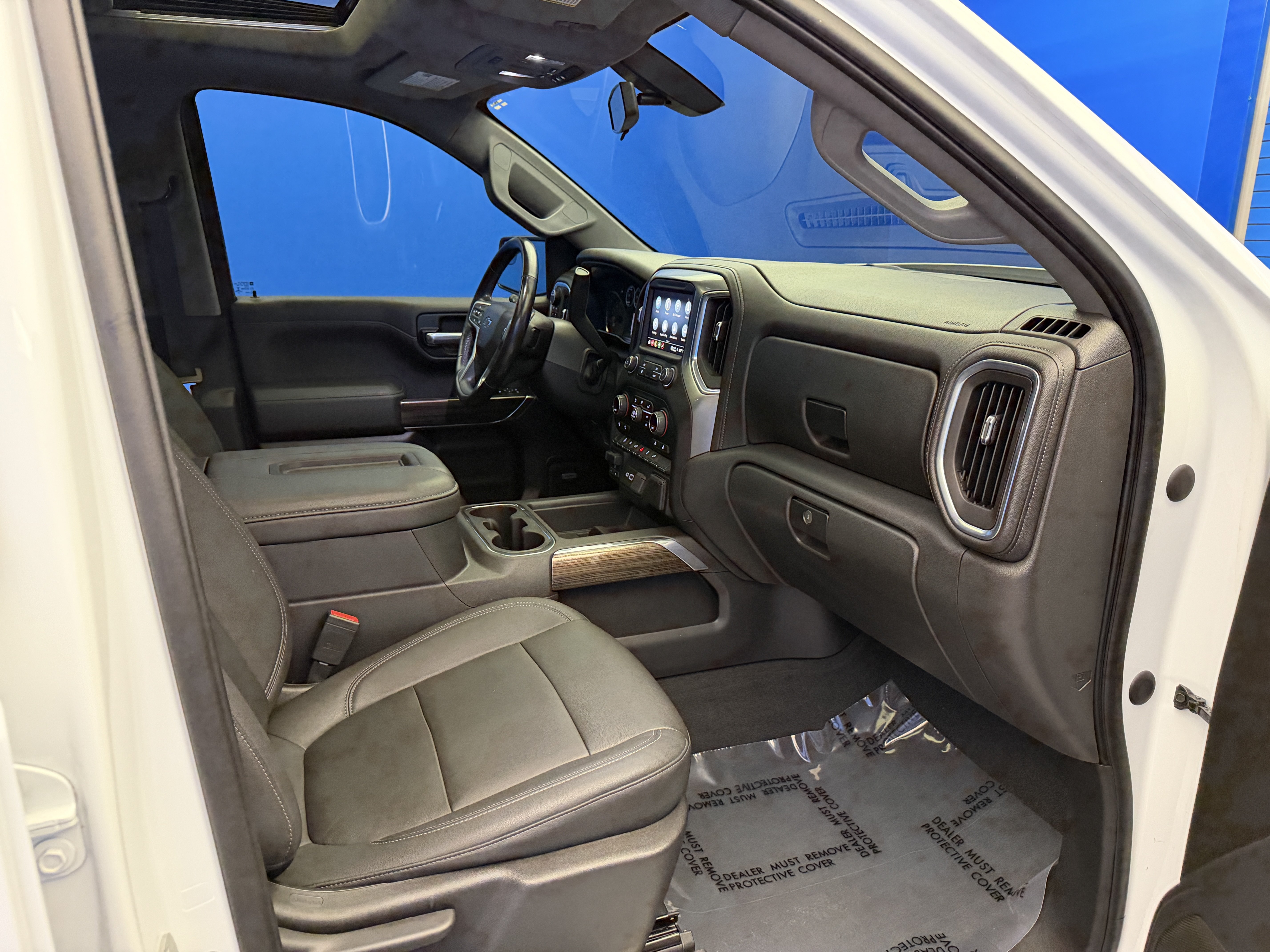 Used 2021 Chevrolet Silverado 1500 LT Trail Boss w/ Convenience Package II AWD/4WD image 28