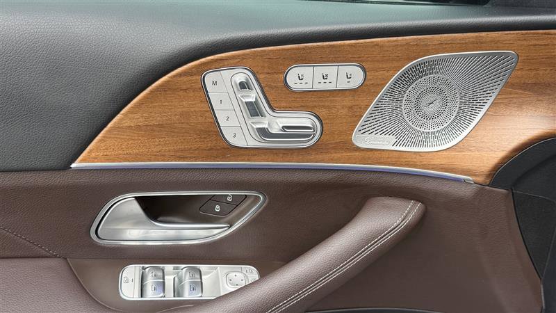 Used 2023 Mercedes-Benz GLS 450 4MATIC w/ AMG Line Exterior image 13