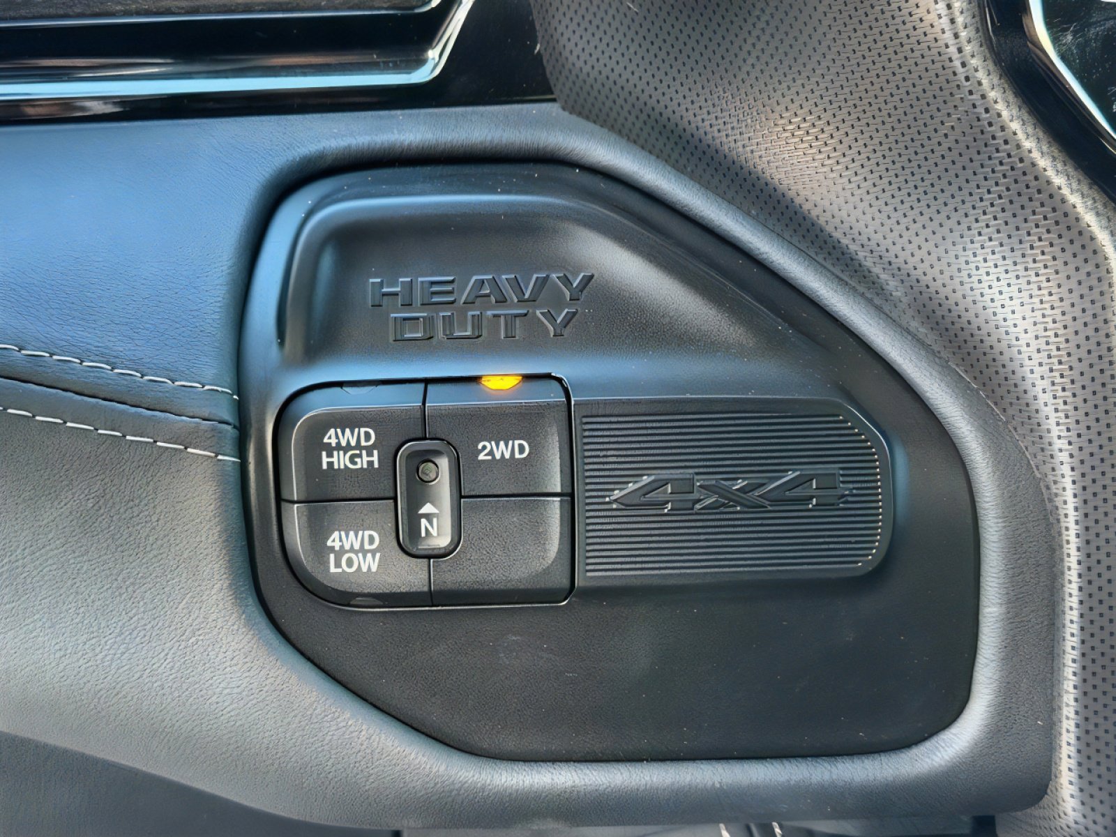 Used 2024 RAM 2500 Limited AWD/4WD image 15