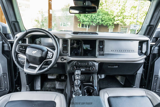 Used 2024 Ford Bronco Wildtrak AWD/4WD image 41