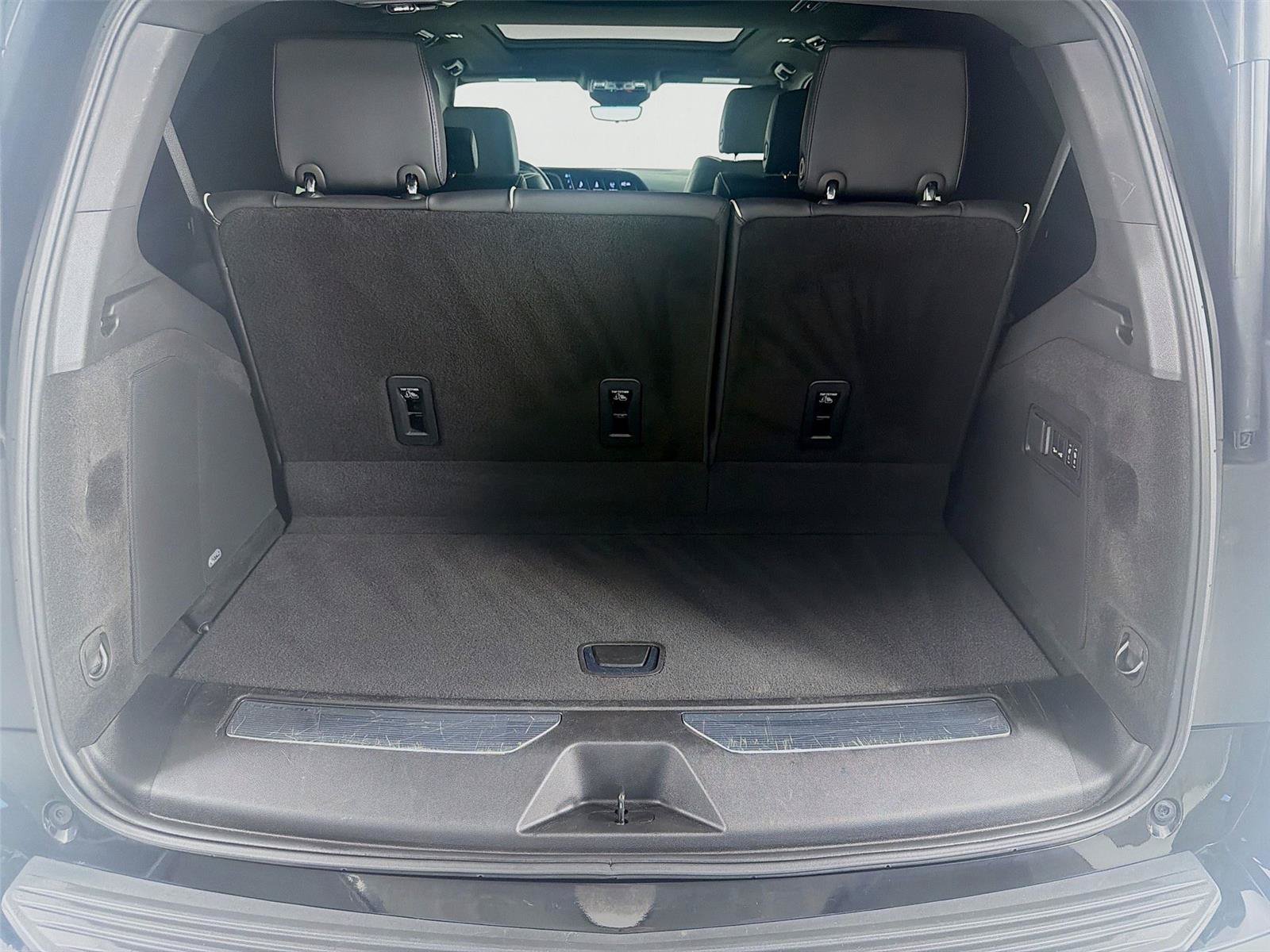Used 2024 Cadillac Escalade Sport AWD/4WD image 24