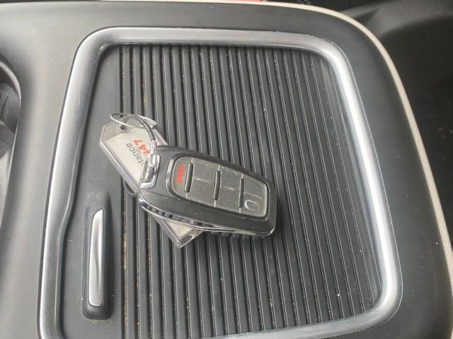 Used 2023 Chrysler Pacifica Touring-L image 29