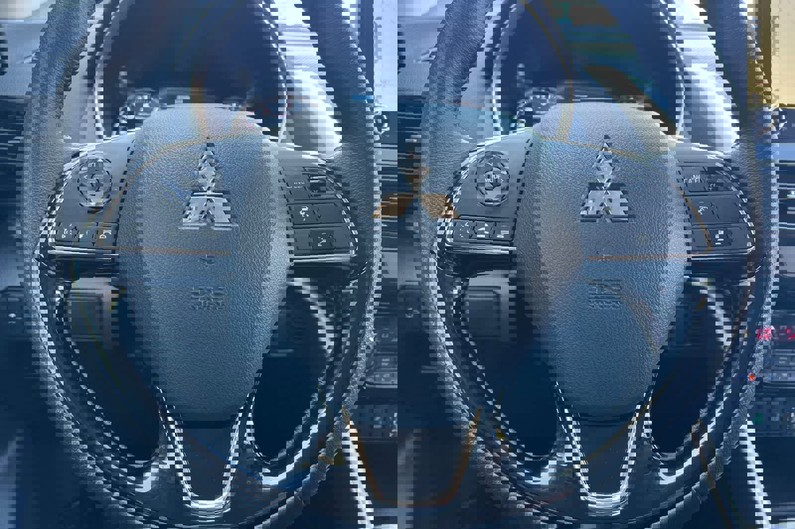 Used 2025 Mitsubishi Eclipse Cross SE image 26