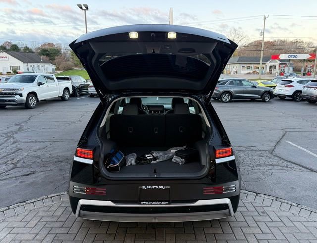 Used 2025 Hyundai Ioniq 5 SEL image 13