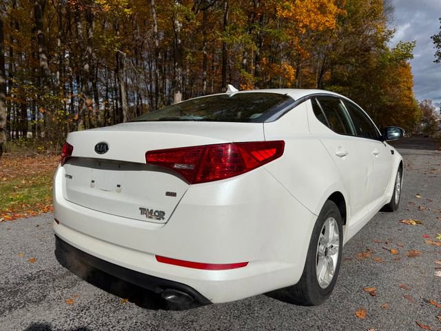 Used 2011 Kia Optima LX image 4