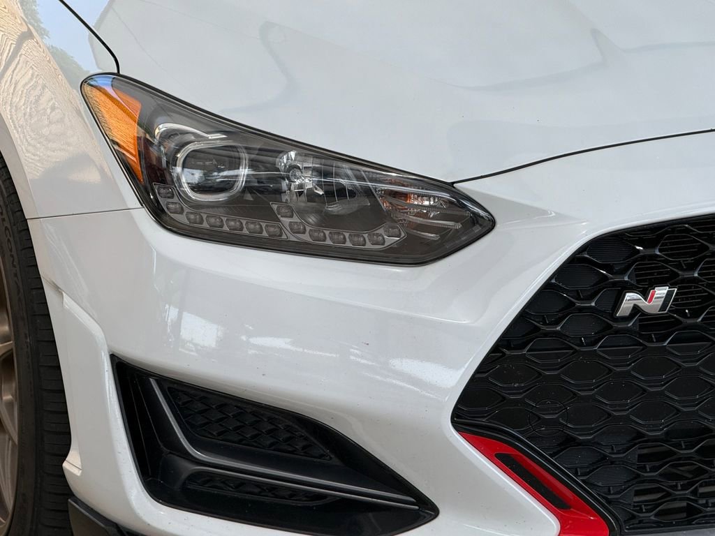 Used 2020 Hyundai Veloster N w/ Performance Package FWD image 4