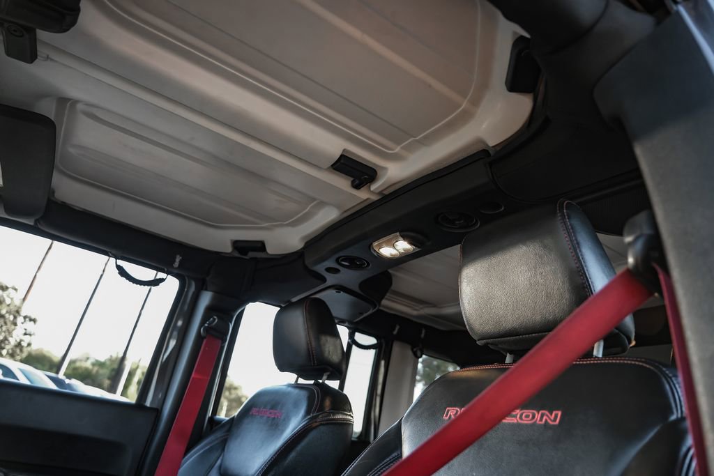 Used 2017 Jeep Wrangler Unlimited Rubicon image 18