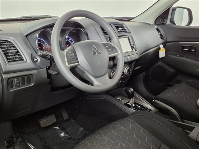 Used 2024 Mitsubishi Outlander Sport ES AWD/4WD image 14
