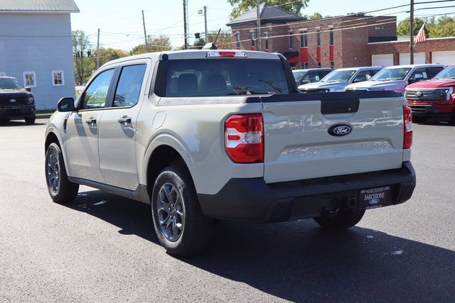 New 2025 Ford Maverick XLT image 17