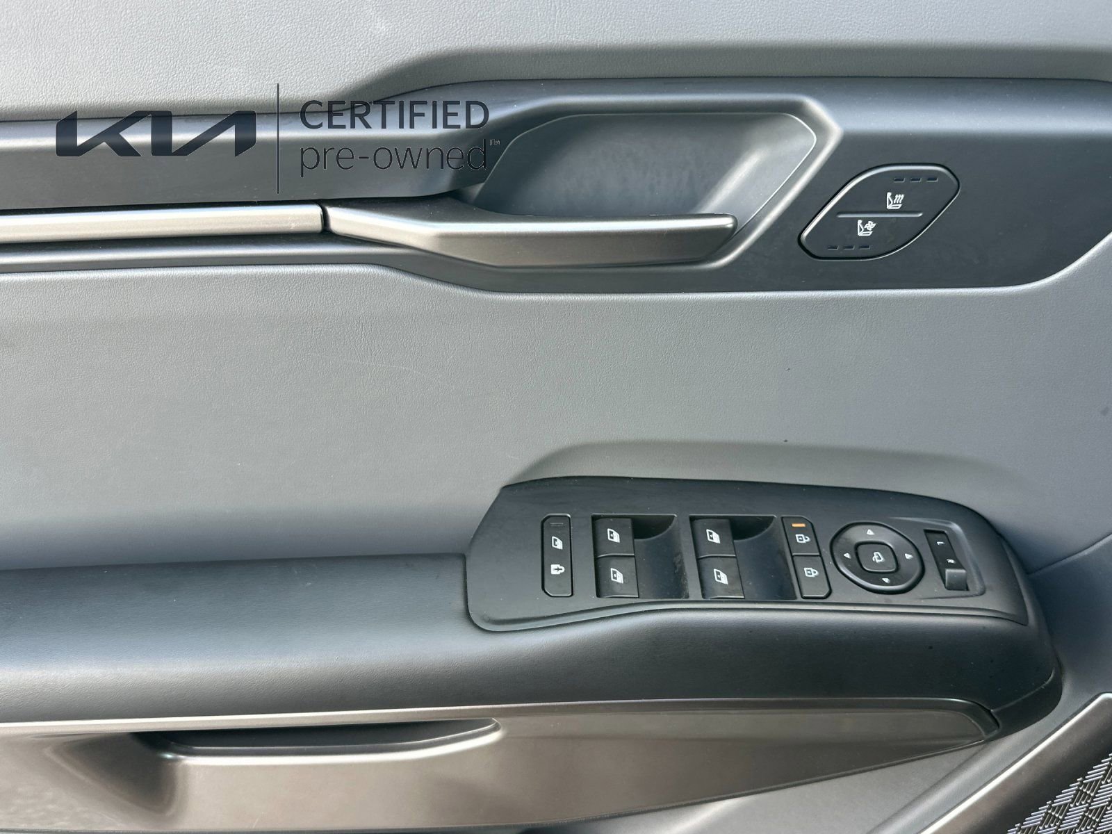 Certified 2024 Kia EV9 Light Long Range image 12