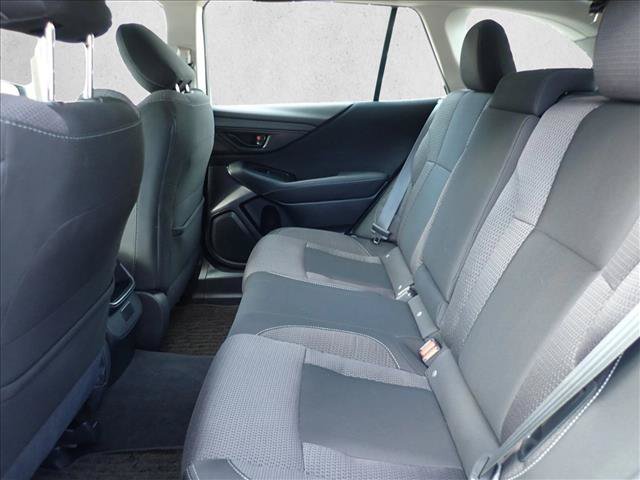 Used 2024 Subaru Outback AWD/4WD image 9