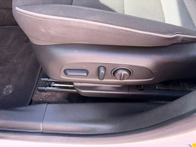 Used 2023 Chevrolet TrailBlazer LT FWD image 12