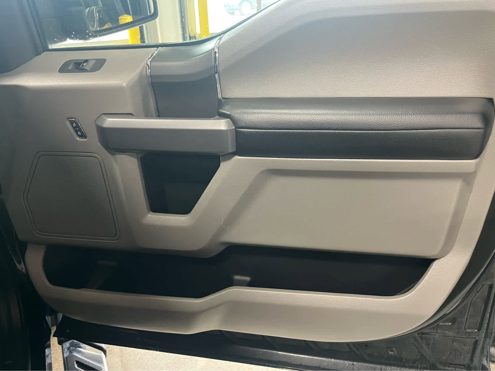 Used 2020 Ford F150 XLT w/ Equipment Group 302A Luxury AWD/4WD image 51