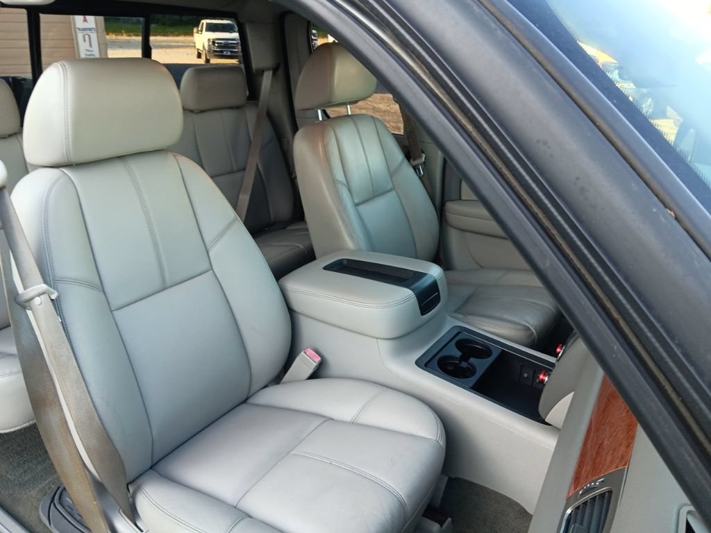Used 2007 GMC Sierra 1500 SLT w/ SLE/SLT Trailering Package AWD/4WD image 29