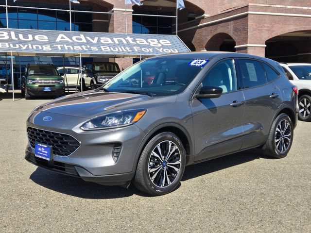 Certified 2022 Ford Escape SE w/ SE Sport Appearance Package FWD image 8
