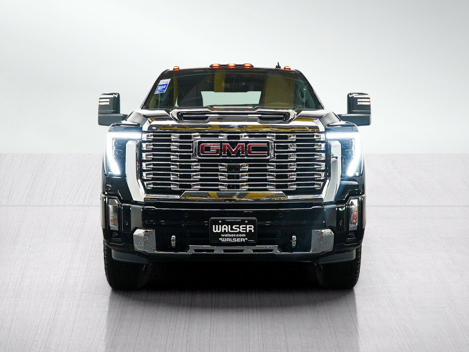 Used 2025 GMC Sierra 2500 Denali w/ Denali Reserve Package AWD/4WD image 9
