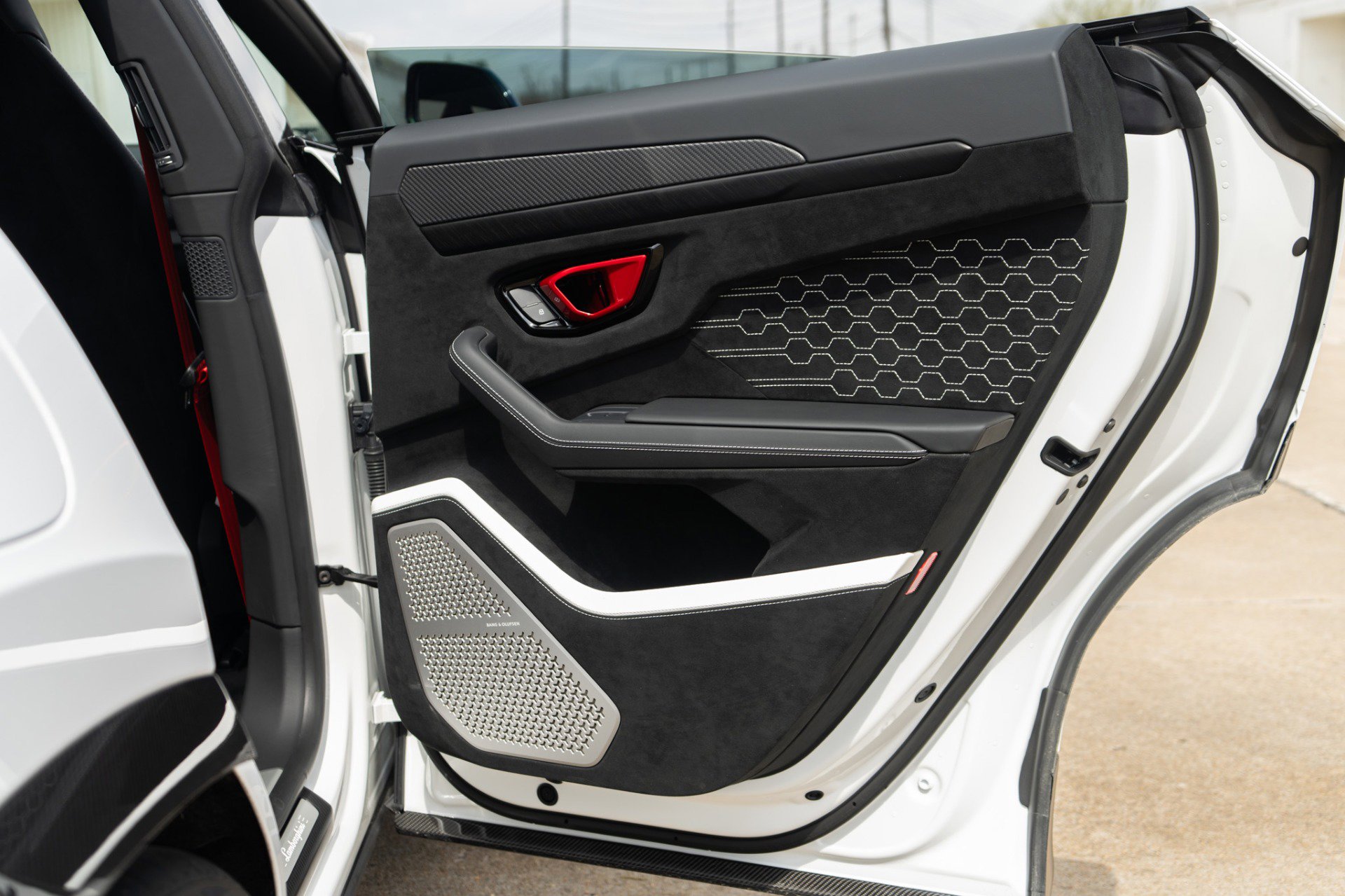 Used 2024 Lamborghini Urus Performante image 35