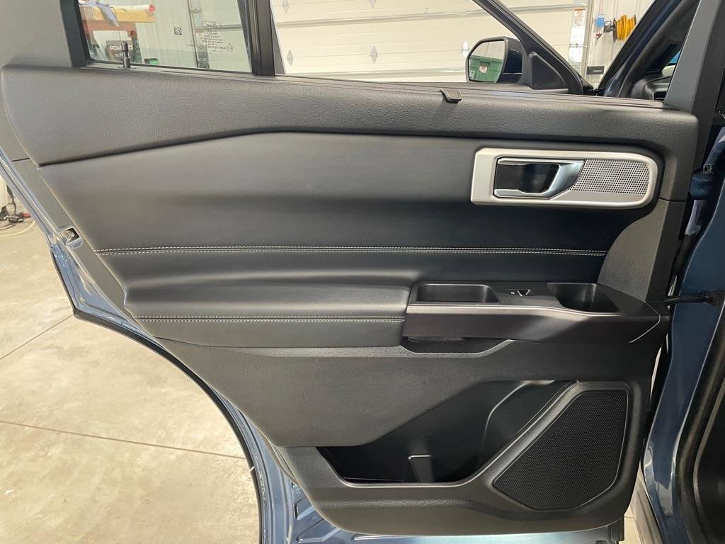 Used 2020 Ford Explorer Limited AWD/4WD image 18