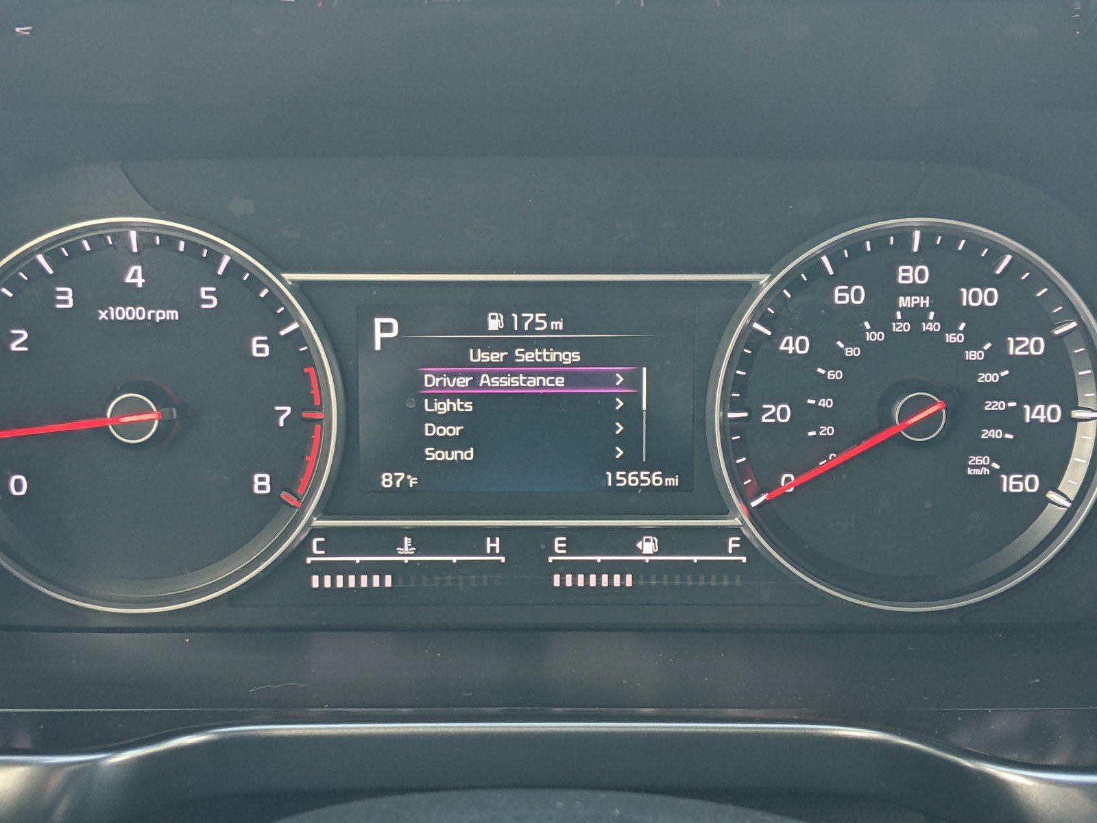 Used 2023 Kia Sorento LX image 41