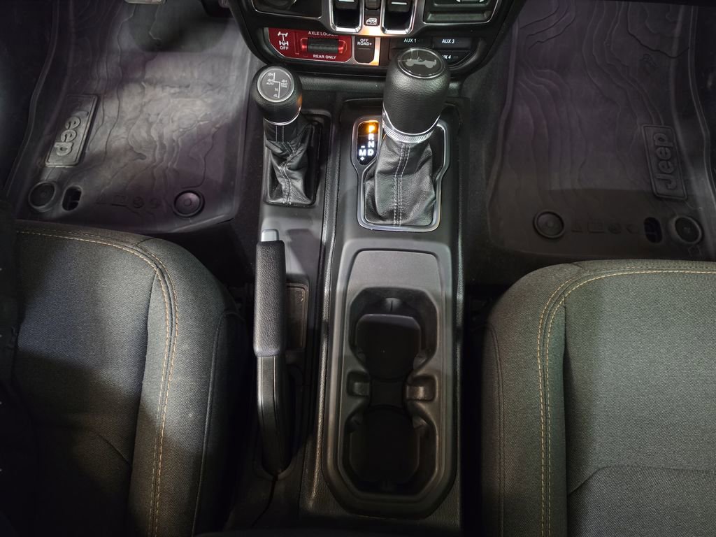 Used 2025 Jeep Wrangler Unlimited Sport S 4xe AWD/4WD image 21