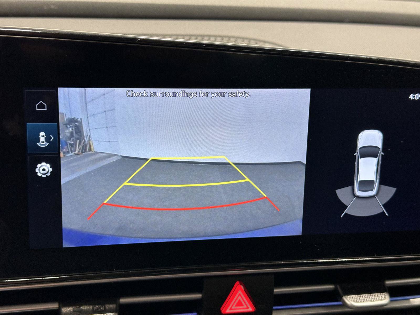 Certified 2023 Hyundai Elantra Limited FWD image 25