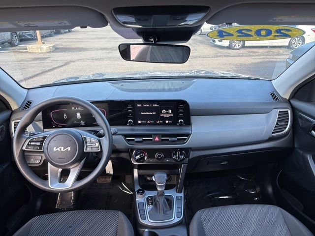 Used 2024 Kia Seltos LX image 12