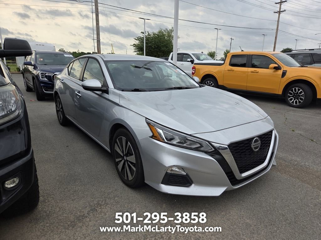 Used 2022 Nissan Altima 2.5 SV FWD image 3