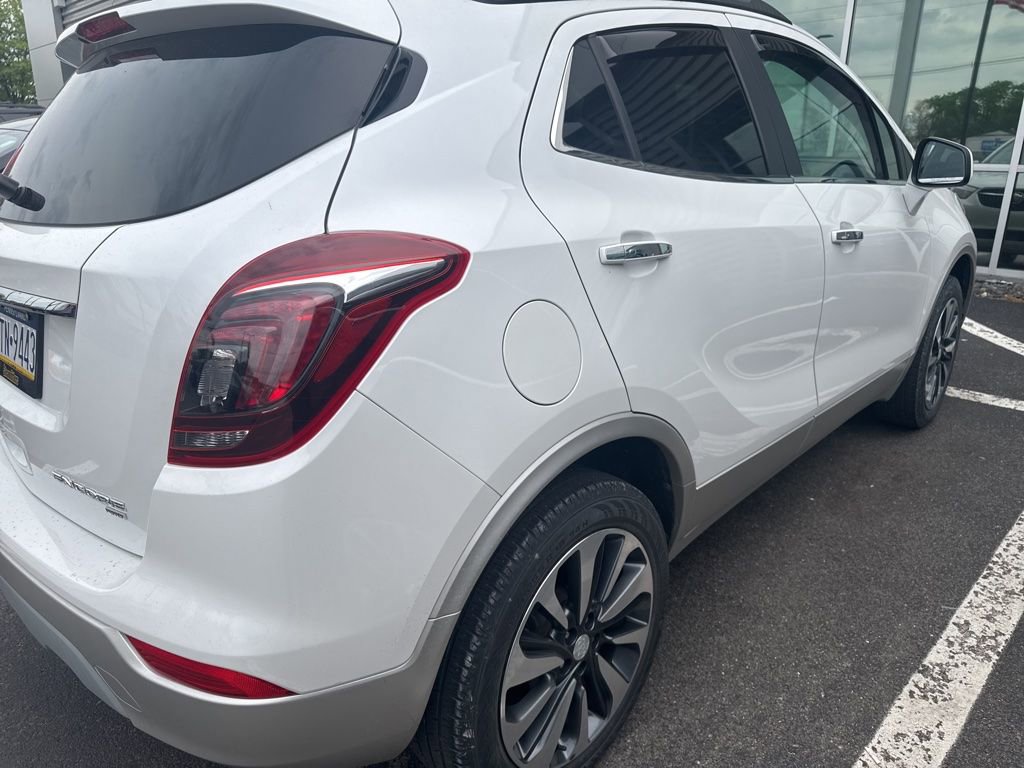 Used 2021 Buick Encore Preferred AWD/4WD image 5