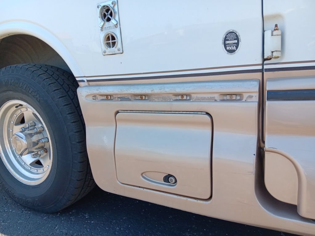 Used 2004 Chevrolet Express 3500 Extended RWD image 6