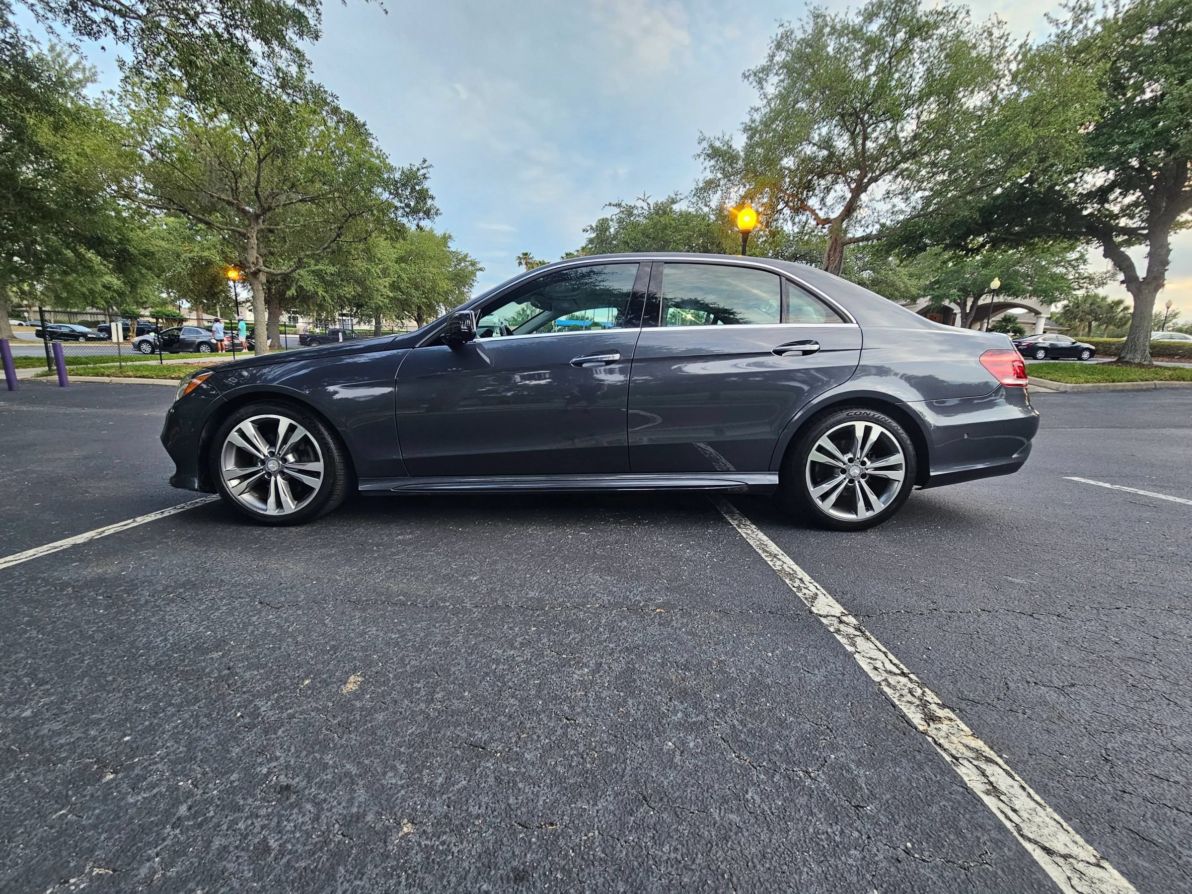Used 2016 Mercedes-Benz E 350 Sedan image 7