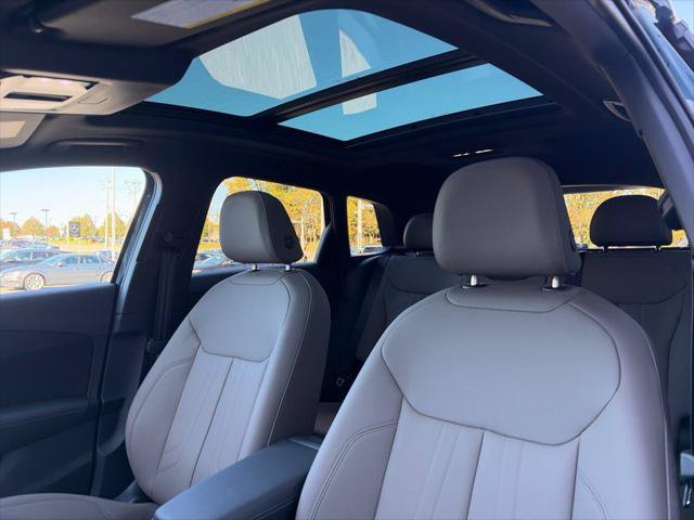 New 2026 Audi Q3 quattro 2.0T AWD/4WD image 10