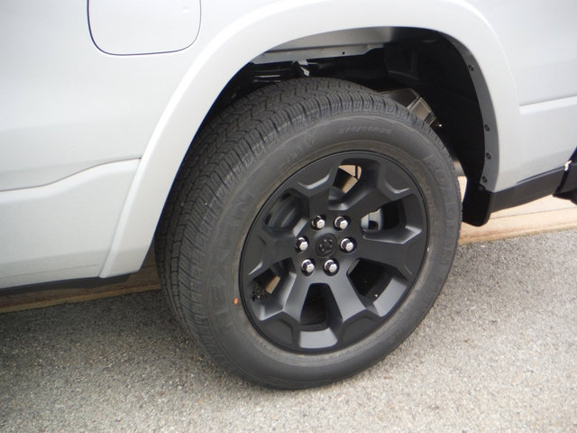 New 2027 RAM 1500 4x4 Crew Cab image 9