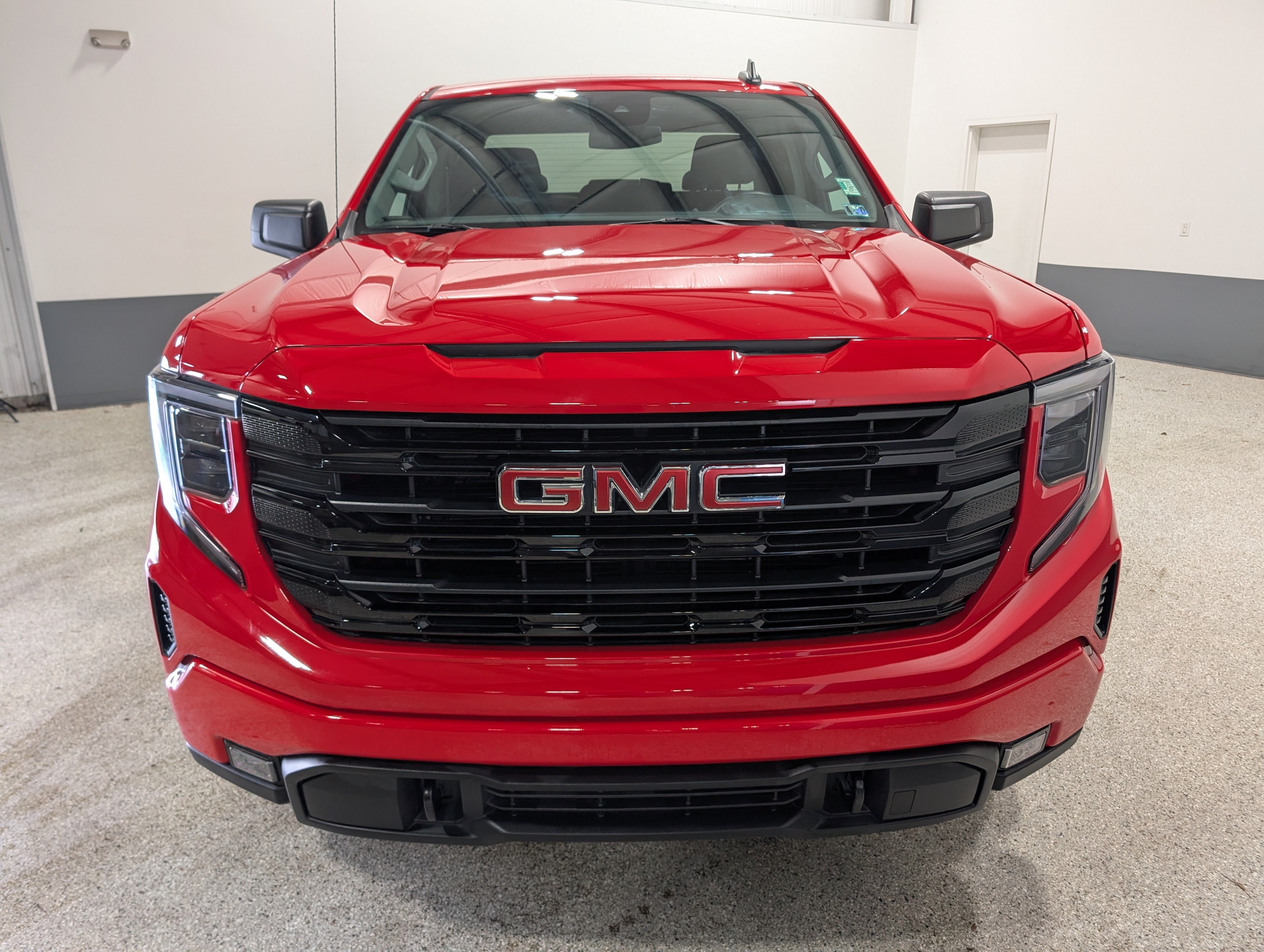 Used 2023 GMC Sierra 1500 Elevation AWD/4WD image 8