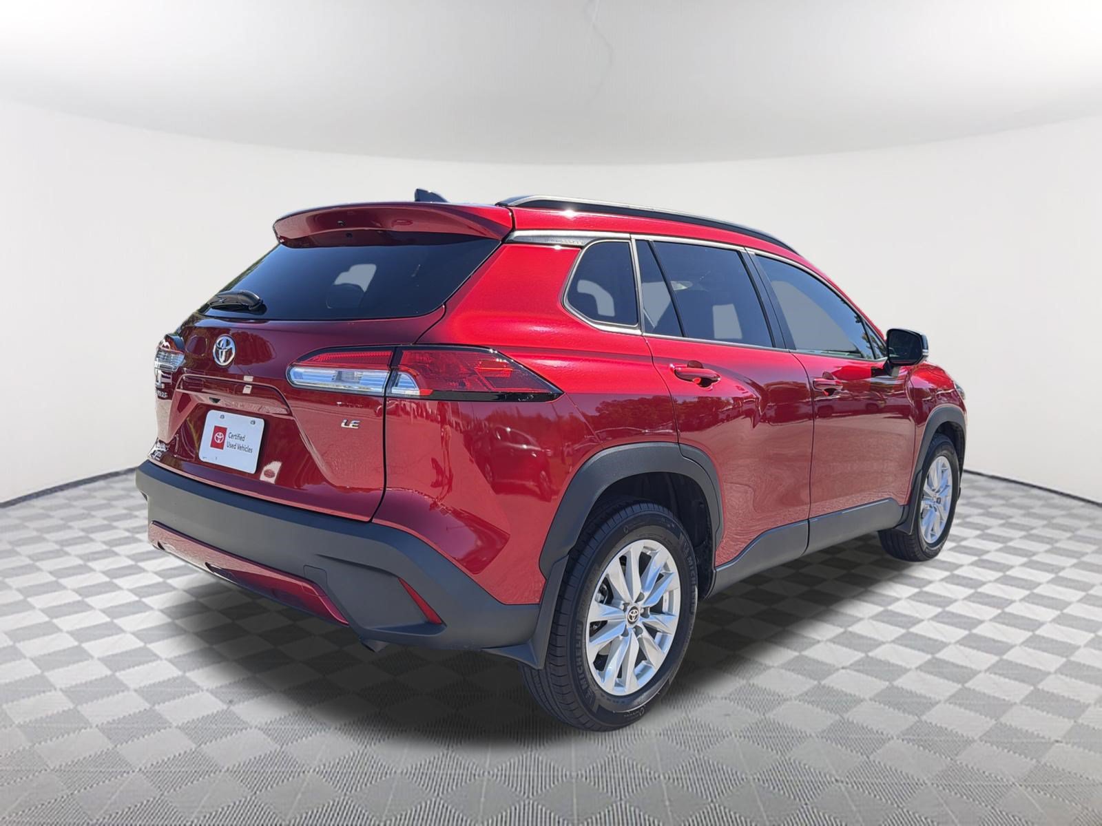 Certified 2025 Toyota Corolla Cross LE FWD image 17