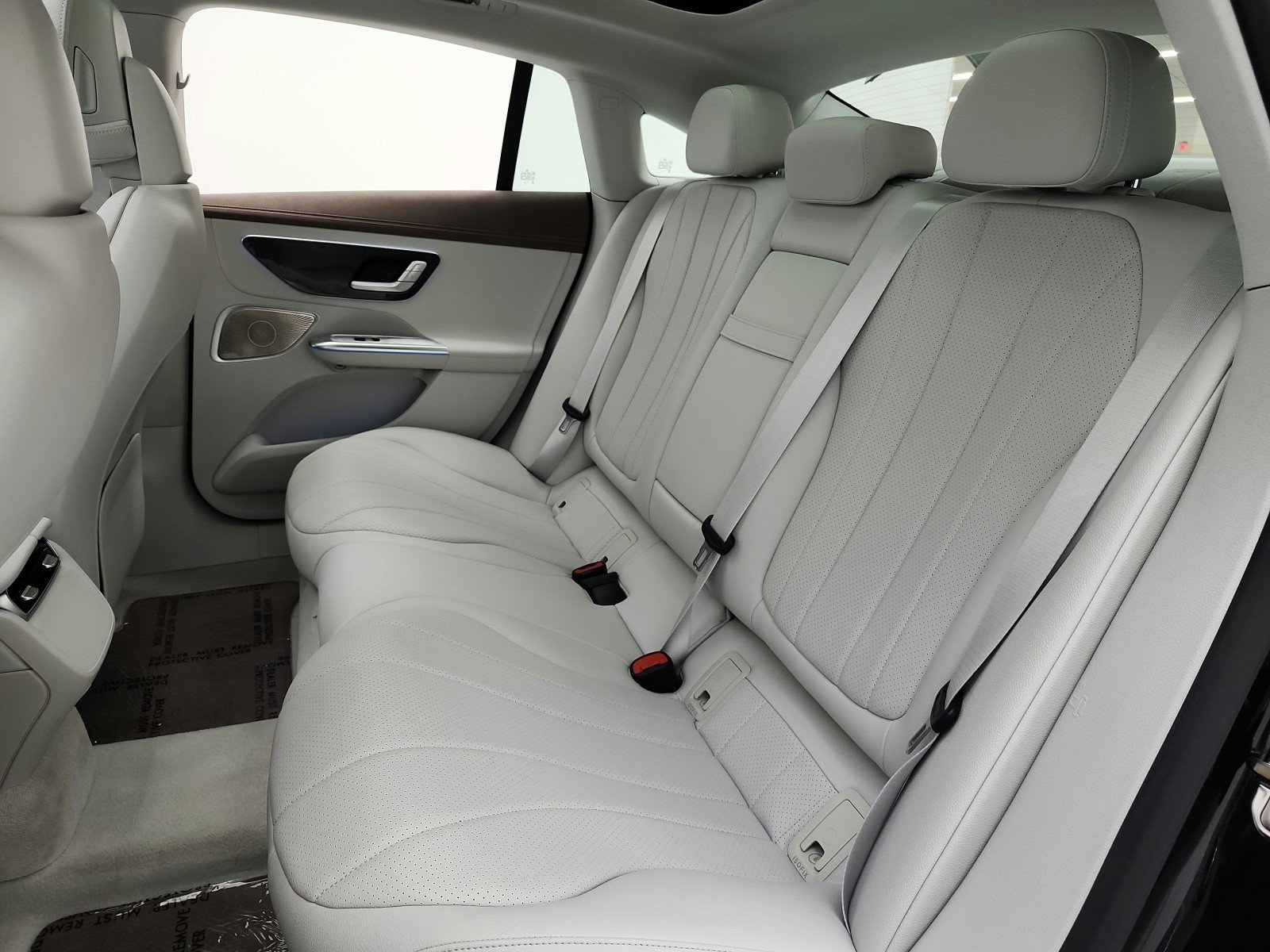 Used 2023 Mercedes-Benz EQE 350+ Sedan image 16