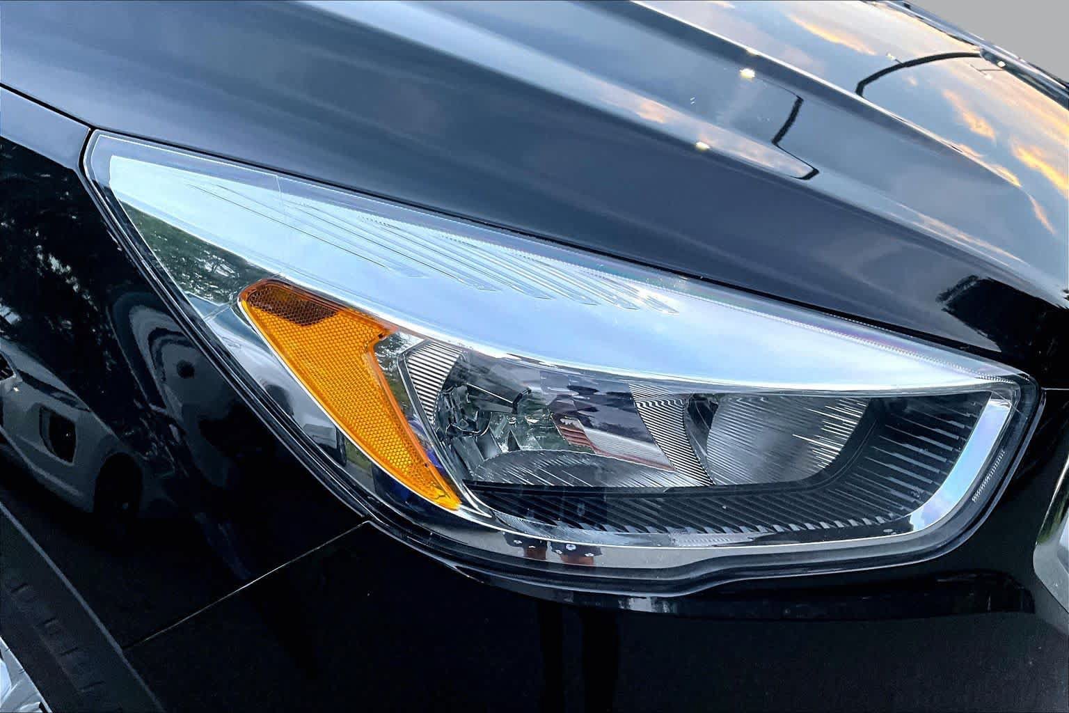 Used 2019 Ford Escape SE AWD/4WD image 25