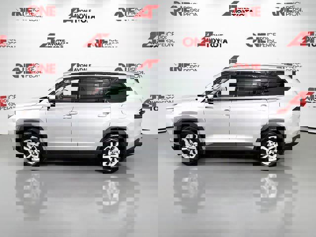 Certified 2025 Toyota Grand Highlander FWD image 4