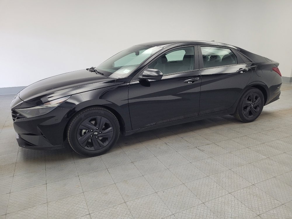 Used 2021 Hyundai Elantra SEL w/ Convenience Package image 2