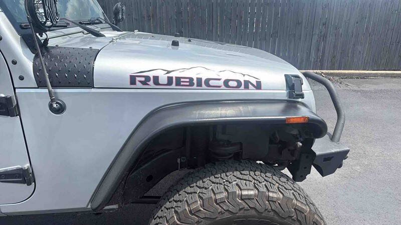 Used 2012 Jeep Wrangler Unlimited Rubicon AWD/4WD image 10