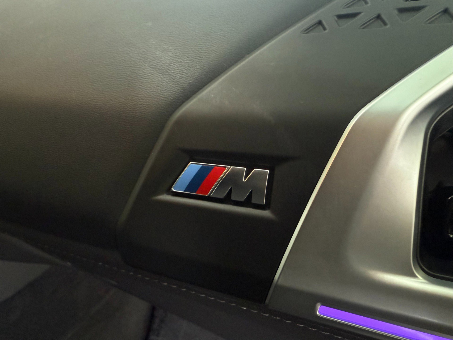 Used 2023 BMW XM image 17