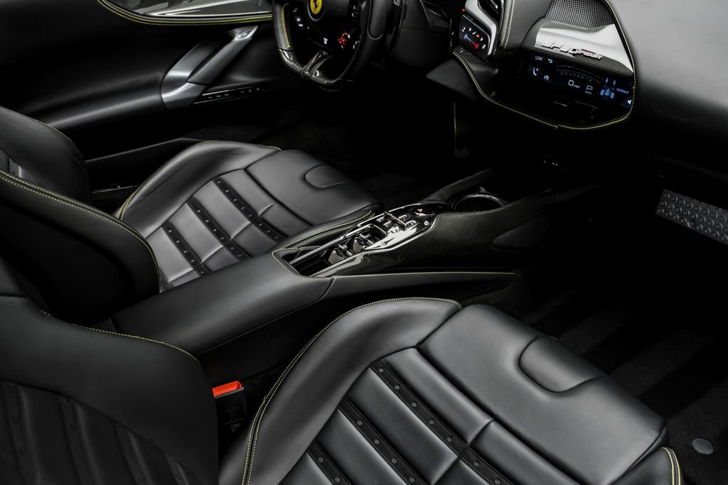 Used 2022 Ferrari SF90 Spider AWD/4WD image 21