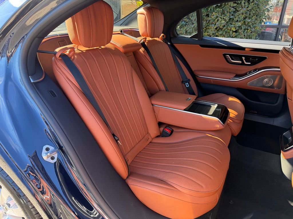 Used 2023 Mercedes-Benz S 500 4MATIC w/ Warmth & Comfort Package image 37
