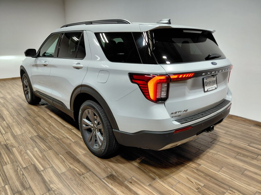 New 2026 Ford Explorer Active w/ Active Comfort Package AWD/4WD image 6