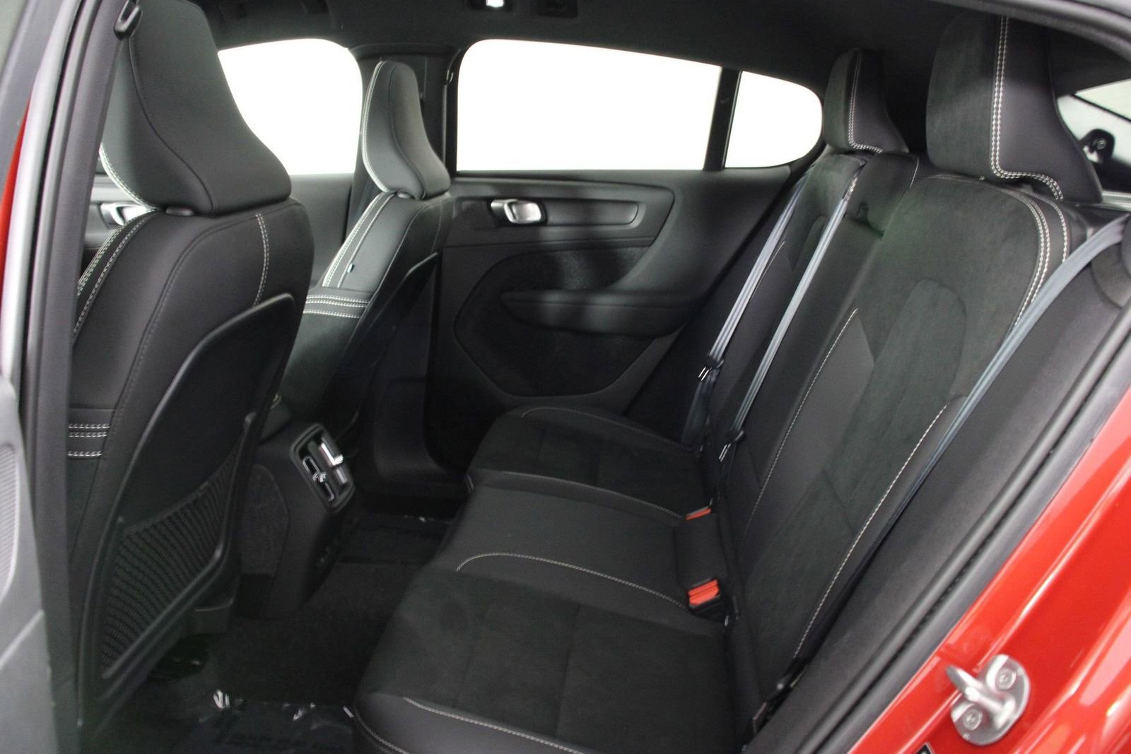 Certified 2023 Volvo C40 P8 Recharge Plus w/ Climate Package image 30