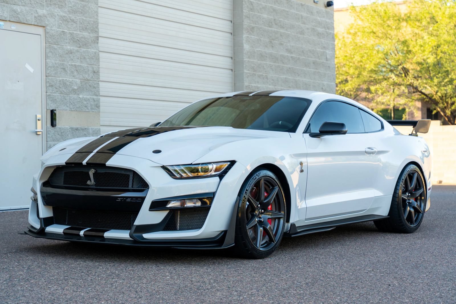 Used 2021 Ford Mustang Shelby GT500 RWD image 2