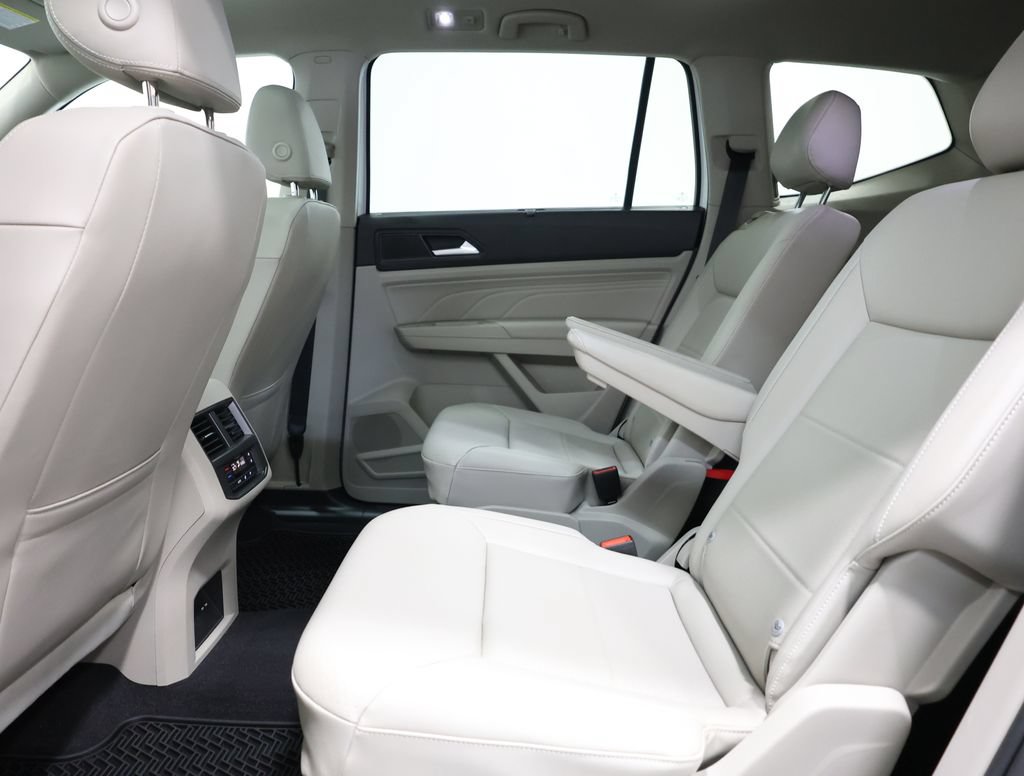 Certified 2023 Volkswagen Atlas SEL R-Line AWD/4WD image 27