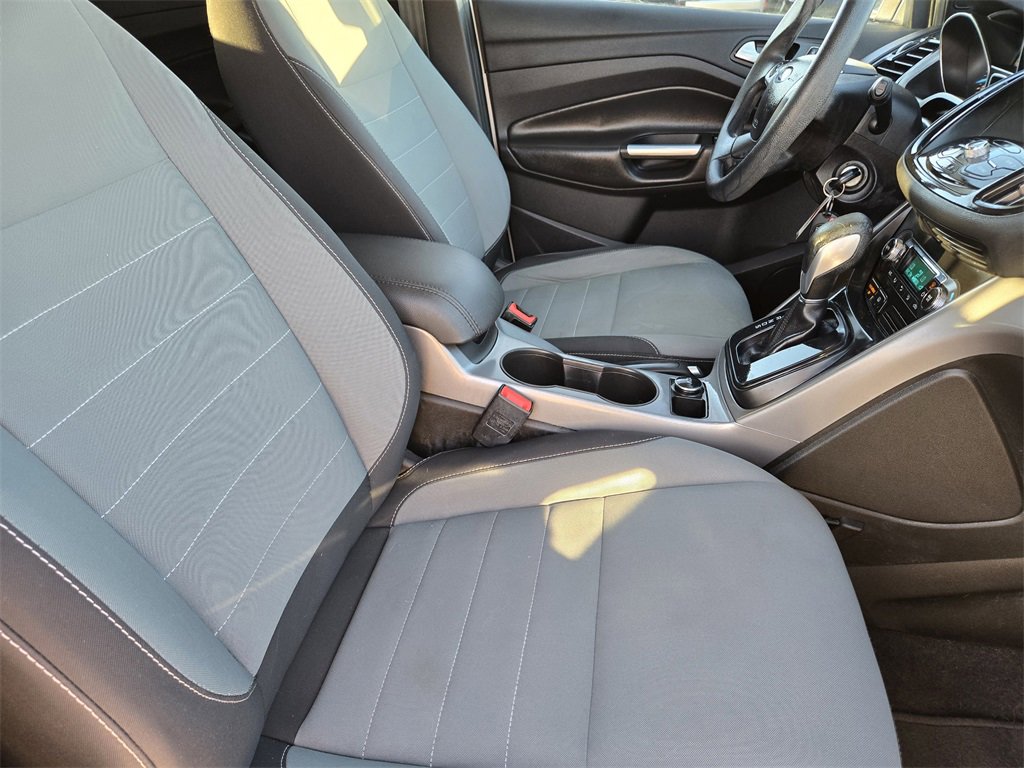 Used 2016 Ford Escape SE w/ Equipment Group 201A image 19