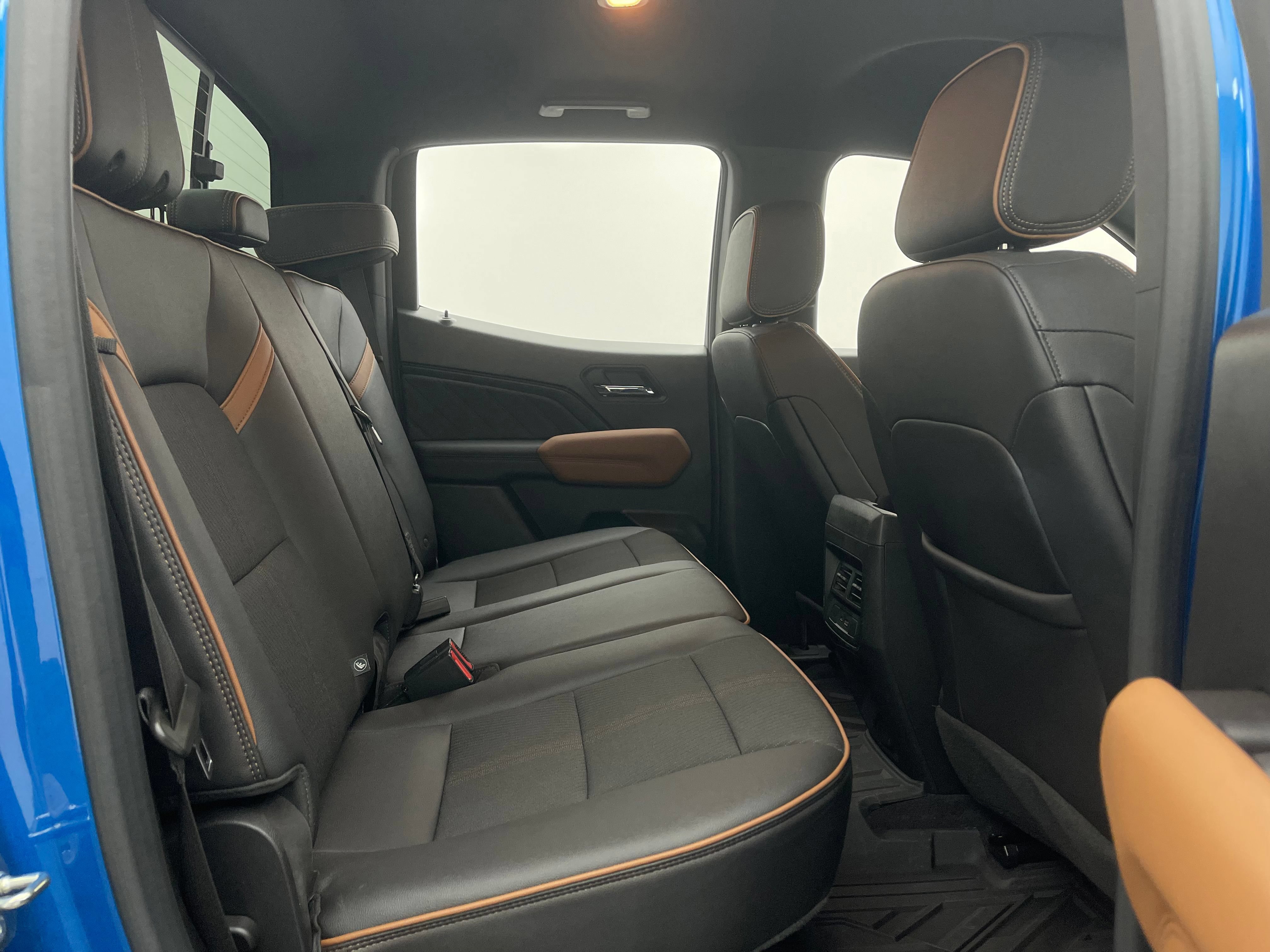 Used 2023 GMC Canyon AT4 w/ Canyon Safety Plus Package AWD/4WD image 39